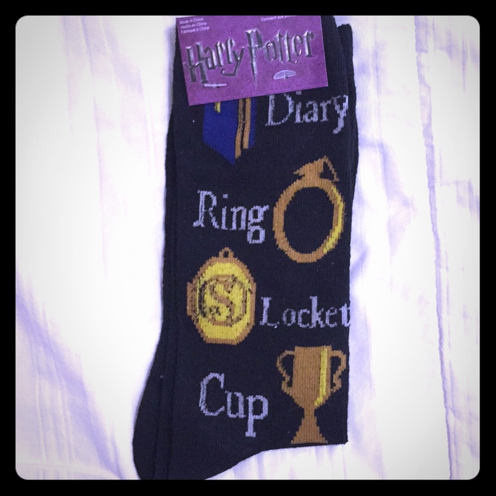 Harry Potter themed socks, WB brand. Size 6-12